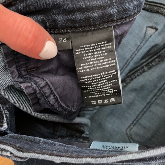 Barely worn JBrand capri cropped jeans size 26 - Picture 4 of 5